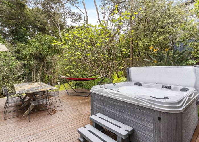  at 11A Wernham Place, Northcote, North Shore City, Auckland