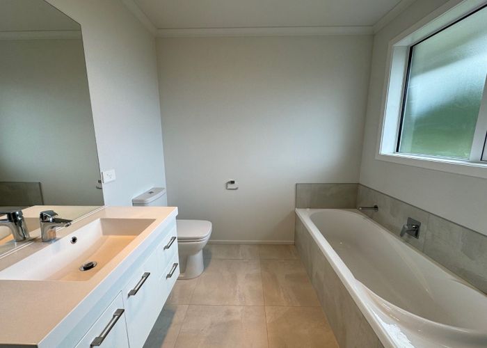  at 8  Tangata Way, Omokoroa, Western Bay Of Plenty, Bay Of Plenty