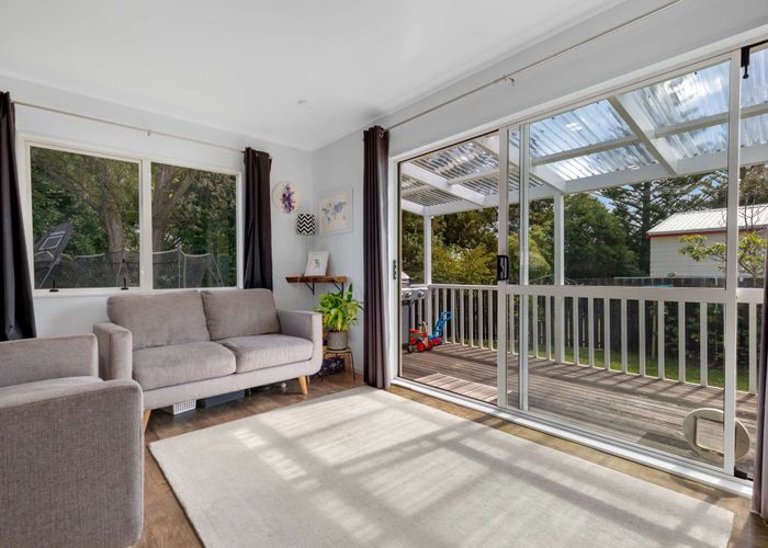  at 2/137 Awaroa Road, Helensville, Rodney, Auckland