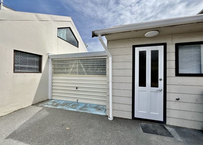  at 2/11 Burns Street, Sydenham, Christchurch