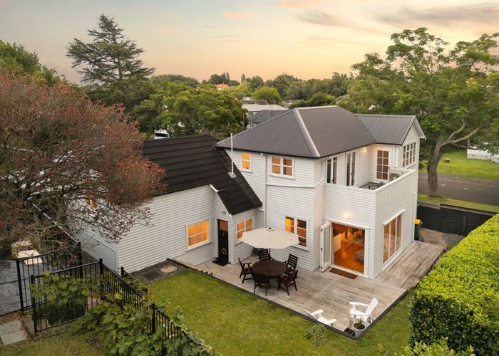  at 34 Banbury Crescent, Fairfield, Hamilton, Waikato