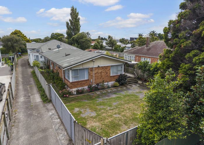  at 31 Ash Street, Avondale, Auckland City, Auckland