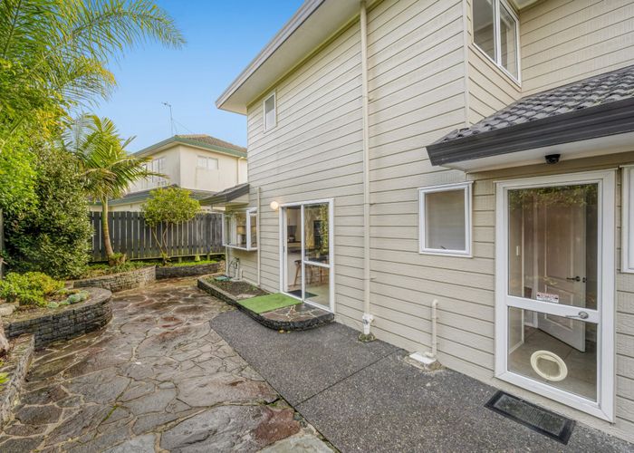  at 2/113 Wiseley Road, West Harbour, Waitakere City, Auckland