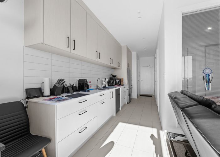  at 1001/8 Waikumete Rd, Glen Eden, Waitakere City, Auckland