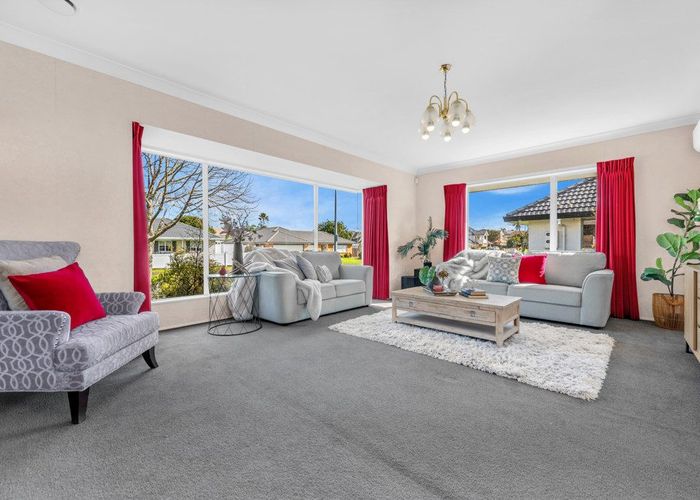  at 1/70 Nicholas Road, Somerville, Auckland