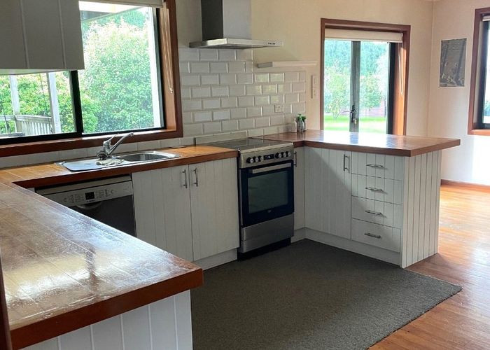  at 360C Wharawhara Road, Katikati