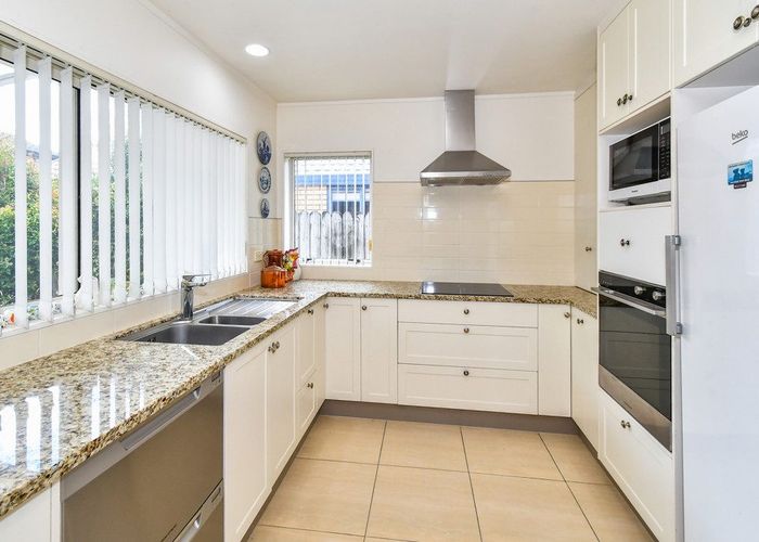  at 110 Lakeside Drive, Orewa, Orewa