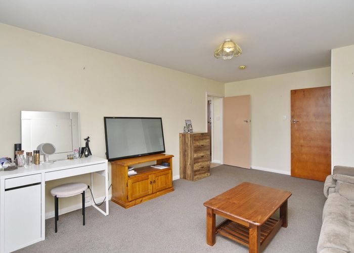  at 17 Robin Street, Burwood, Christchurch