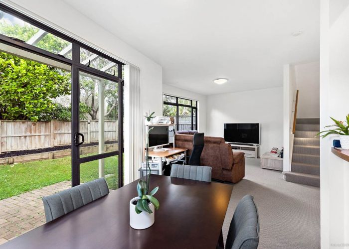  at 1/2 Armoy Drive, Dannemora, Manukau City, Auckland