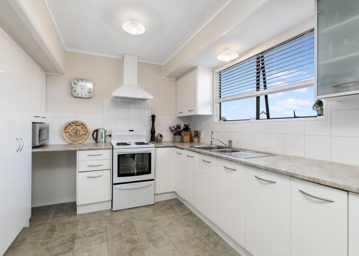  at 2 Bayview Street, Te Puke