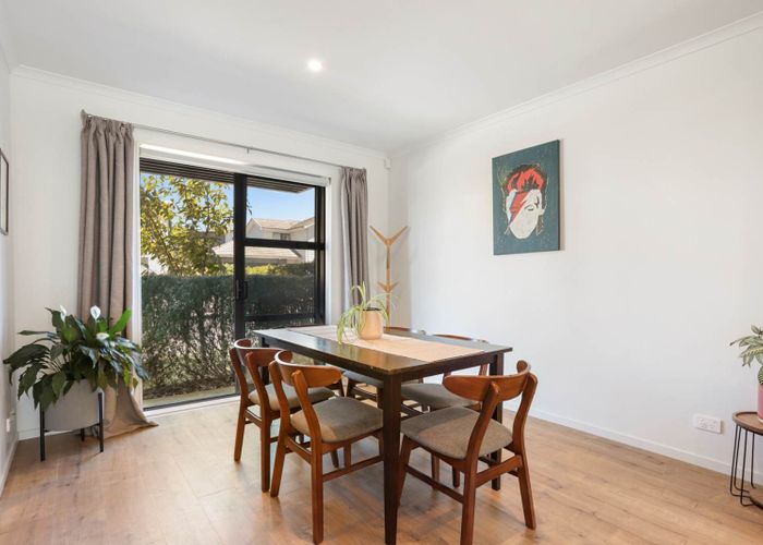  at 20 Vincent McGrath Crescent, Swanson, Auckland