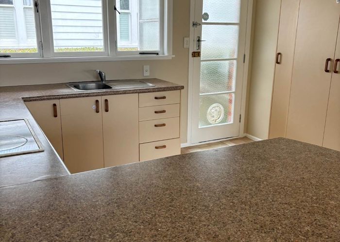  at 2/12 Buchanan Street, Devonport, North Shore City, Auckland