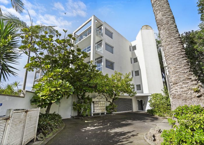  at 4/3 Hamilton Road, Herne Bay, Auckland