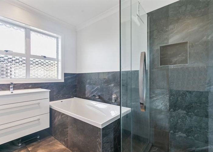  at 8 Juliet Ave, Howick, Manukau City, Auckland