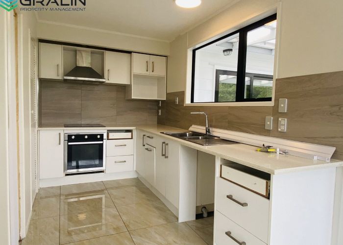  at 32 Kelman Road, Kelston, Auckland