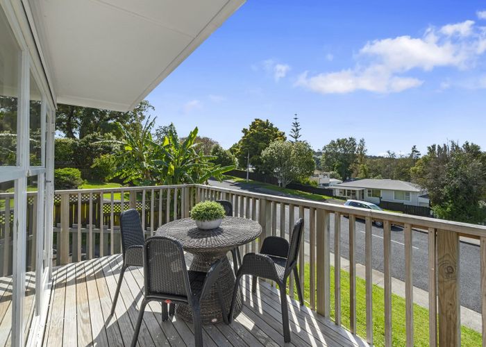  at 62 Lauderdale Road, Birkdale, Auckland