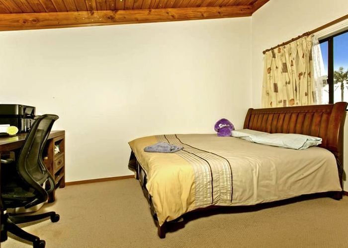  at 13 Target Road, Totara Vale, North Shore City, Auckland