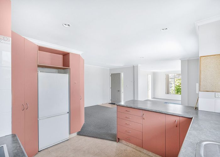  at 17 Farnham Close, Rototuna North, Hamilton
