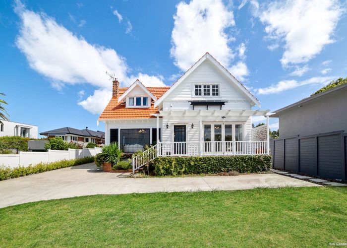  at 1 Killarney Street, Takapuna, Auckland