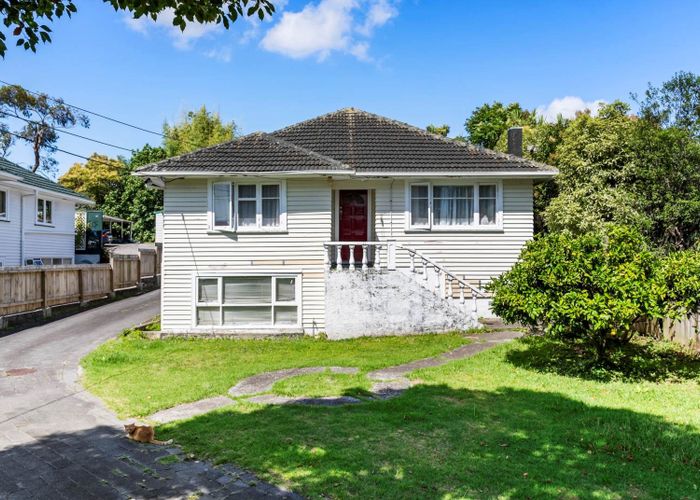  at 6 Arahoe Road, New Lynn, Waitakere City, Auckland