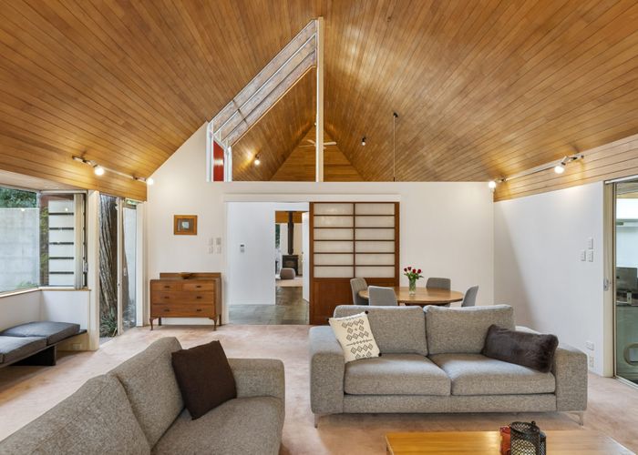  at 17 Cobblestone Lane, Hillcrest, Auckland