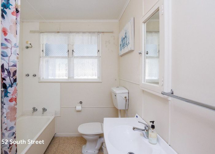  at 52 South Street, Feilding, Feilding