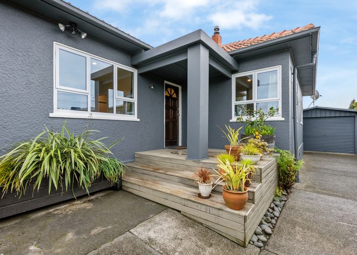  at 18 Harris Road, Mount Wellington, Auckland