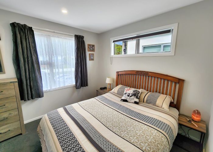  at 5/6 Peel Place, Wainuiomata, Lower Hutt, Wellington