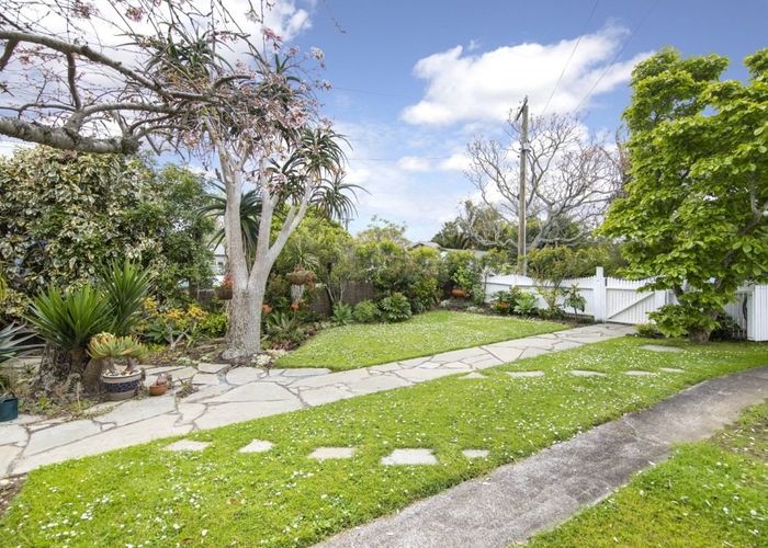  at 50 Edenvale Crescent, Mount Eden, Auckland City, Auckland