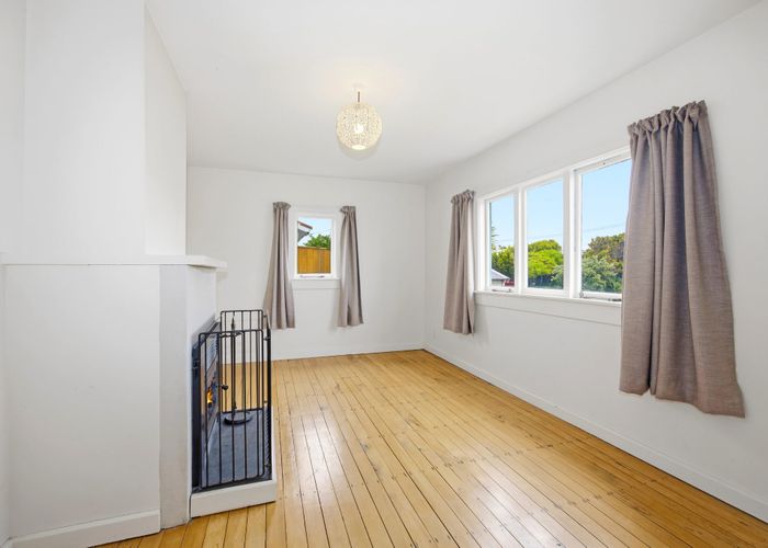  at 33 Pacific Road, North New Brighton, Christchurch