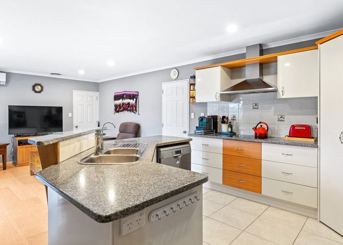  at 61 Redcastle Drive, East Tamaki, Auckland