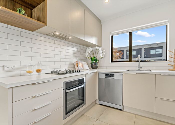  at 6 Orona Place, Conifer Grove, Papakura, Auckland