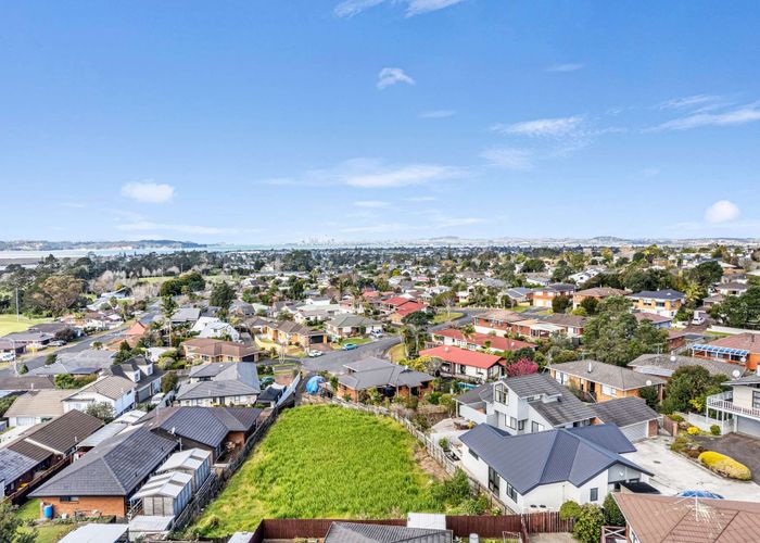  at 10 Fernbird Place, Massey, Waitakere City, Auckland