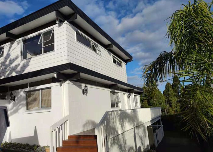  at 60 Chelsea View Dr, Chatswood, North Shore City, Auckland