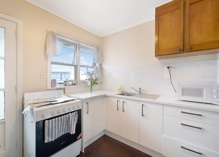  at 4/263 Blockhouse Bay Road, Avondale, Auckland