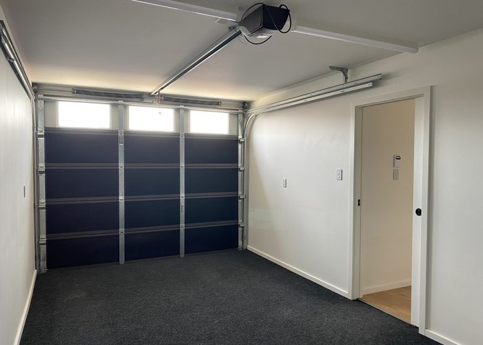  at 35E Vincent Street, Howick, Manukau City, Auckland