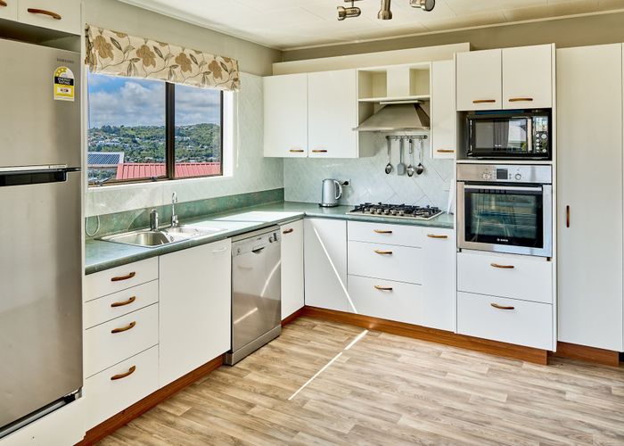  at 33 Clipper Street, Titahi Bay, Porirua, Wellington