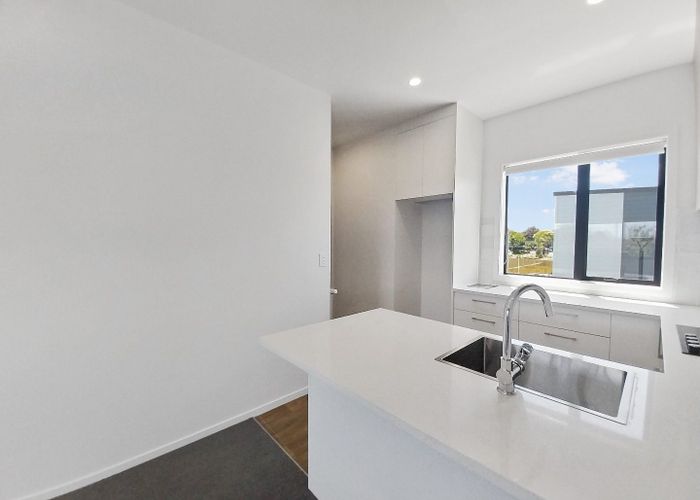  at 5/30 Bowater Place, Manurewa, Manukau City, Auckland