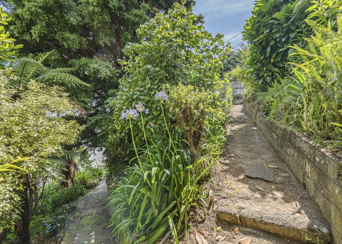  at 35 Queens Road, Glen Avon, New Plymouth, Taranaki