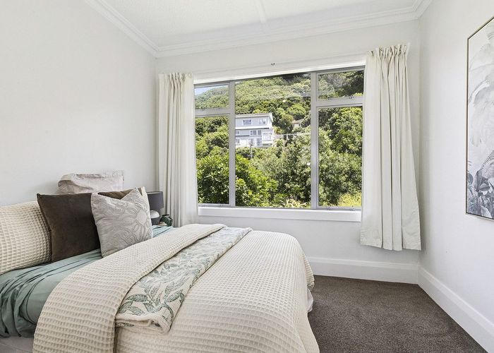  at 24 Hungerford Road, Lyall Bay, Wellington, Wellington