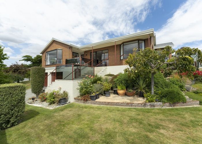  at 16 Kamaka Crescent, Bridge Hill, Alexandra