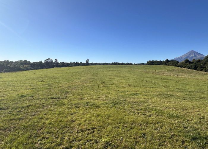  at Carrington Road, Hurworth, New Plymouth, Taranaki
