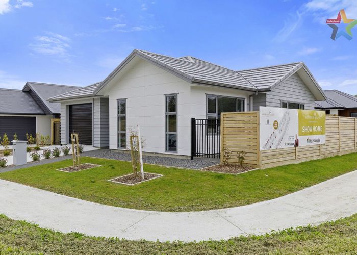  at 8 Mohua Way, Manapouri Grove, Kelson, Lower Hutt, Wellington