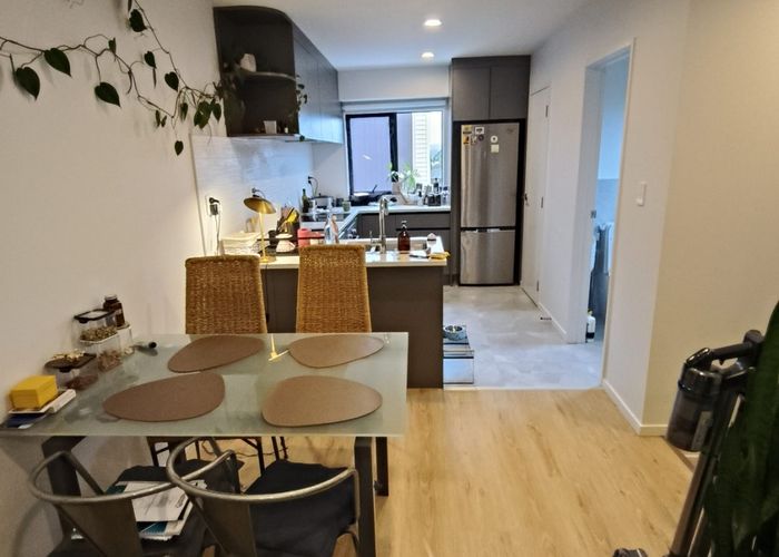  at 1/9 Donovan Ave, Massey, Waitakere City, Auckland