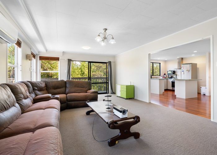  at 11 Fordham Street, Beach Haven, North Shore City, Auckland