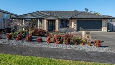  at 17 Bundoran Way, Pinehill, Auckland