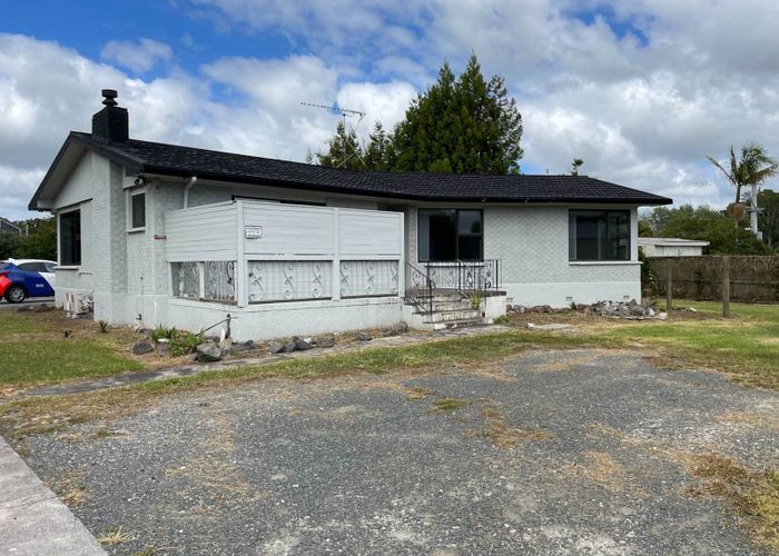  at 401 Main Road, Huapai, Kumeu