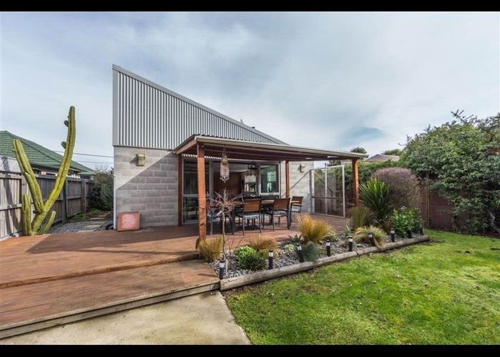  at 26 Heathcote Street, Woolston, Christchurch City, Canterbury