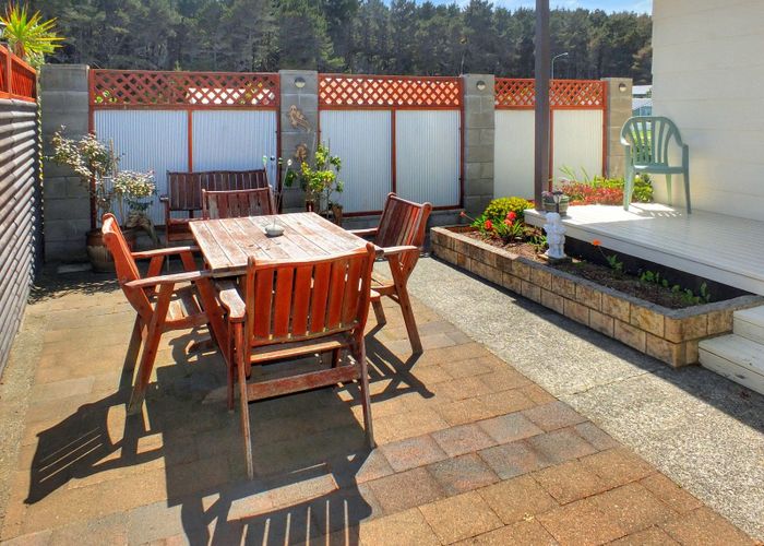  at 20 Cousins Avenue East, Foxton Beach, Foxton
