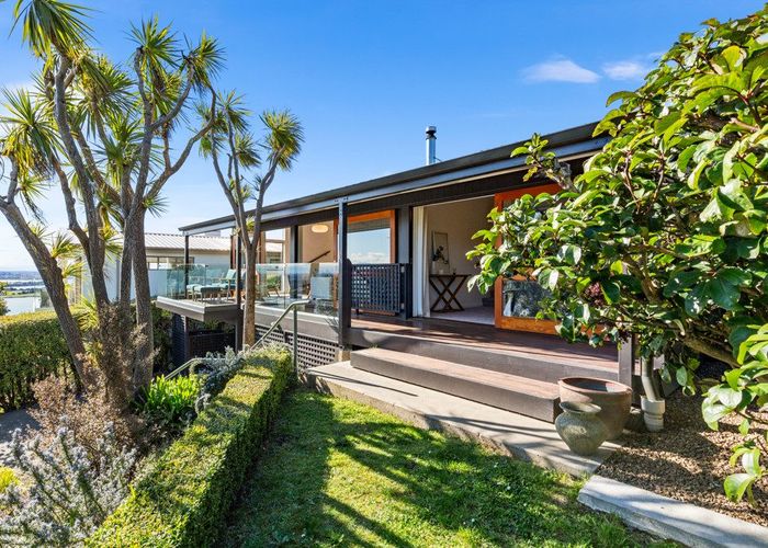  at 318 Cannon Hill Crescent, Mount Pleasant, Christchurch